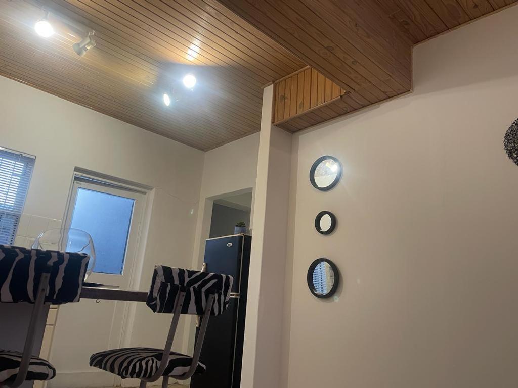 Coastwave Guest House 월브스베이 외부 사진